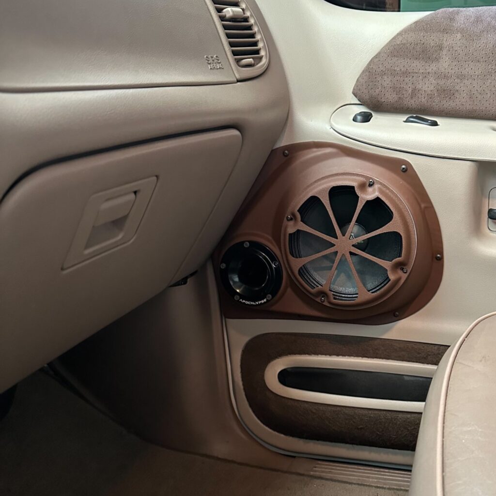 Front Door Custom Speaker Pods for the 1997-2001 Ford Explorer to hold 6.5 in and 3.5 in speakers for car audio installation upgrade