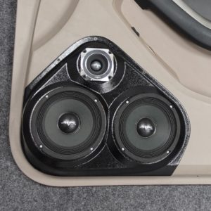 Custom speaker pods that house dual 6.5" speakers and a single 3.5" for the front doors of the 2003-2009 Toyota 4Runner