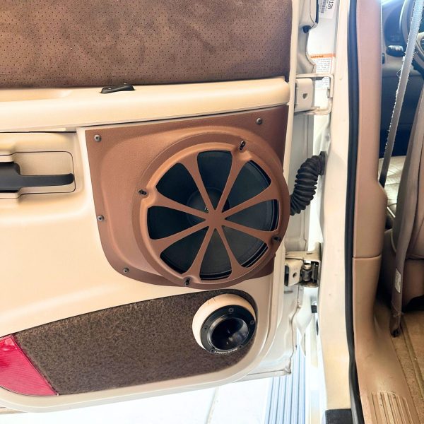 Front Door Custom Speaker Pods for the 1997-2001 Ford Explorer to hold 6.5 in and 3.5 in speakers for car audio installation upgrade