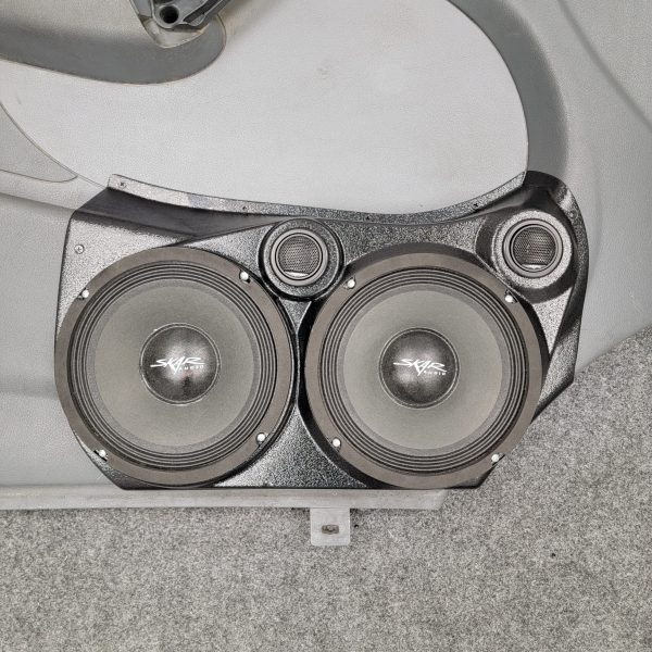 center ortho Speaker Upgrade for the Front Door of your 2003-2009 Dodge Sprinter. Easy installation of a Dual 8" and Dual Tweeter for the most powerful car stereo possible.