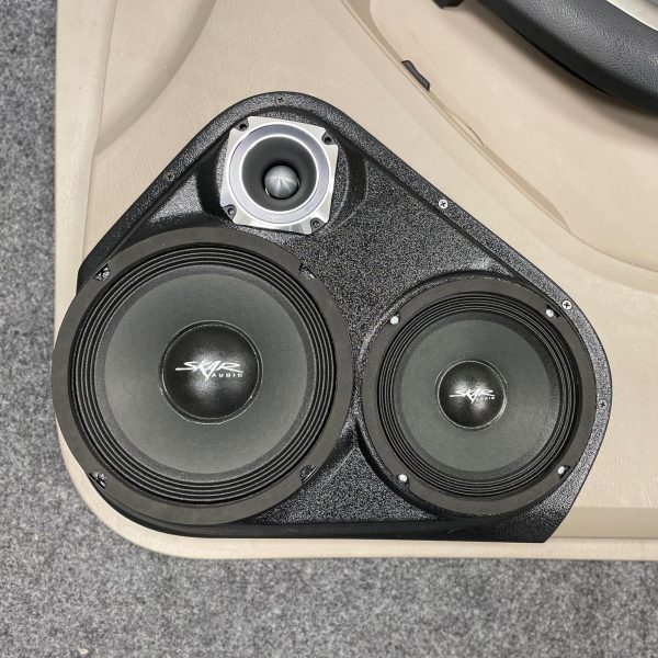 center ortho Speaker Upgrade for the Front Door of your 2003-2009 Toyota 4Runner. Easy installation of a 8", 6.5" Midranges plus a 3.5" Super Tweeter for the most powerful car stereo possible.