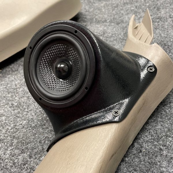 left ortho Speaker Upgrade for the A-Pillar of your 2003-2009 Toyota 4Runner. Easy installation of a Single 3.5" Speaker or Tweeter for the most powerful car stereo possible.