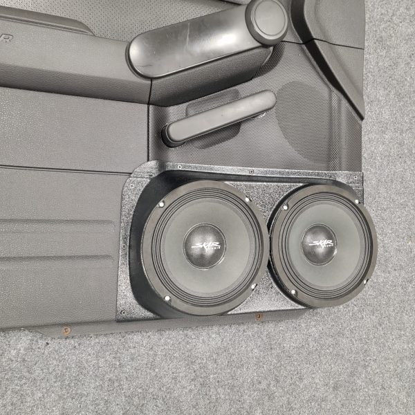 left ortho Speaker Upgrade for the Front Door of your 2006-2010 Ford Explorer. Easy installation of a Dual 8" Midrange for the most powerful car stereo possible.