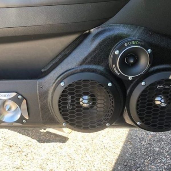 left ortho Speaker Upgrade for the Front Door of your 2008-2010 Dodge Charger. Easy installation of a Dual 6.5" Midrange and Single Tweeter for the most powerful car stereo possible.