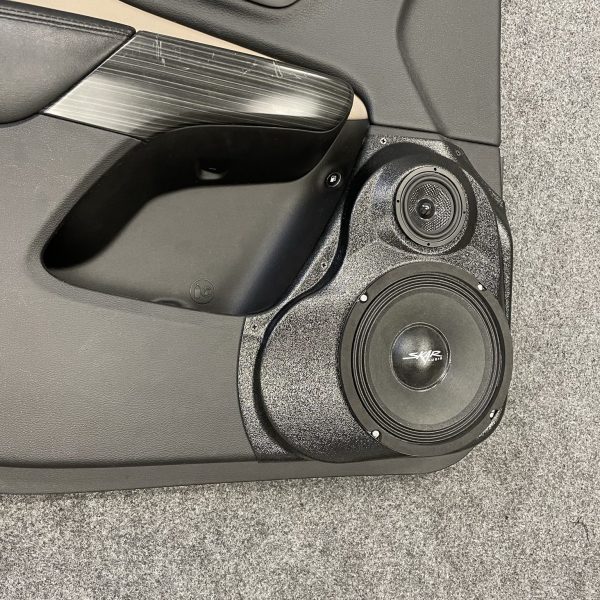 Front Door Custom Speaker Pods for the 2014-2023 Jeep Cherokee to hold 8.0 in and 3.5 in speakers for car audio installation upgrade