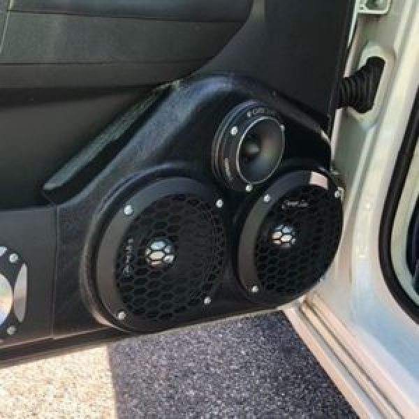 right ortho Speaker Upgrade for the Front Door of your 2008-2010 Dodge Charger. Easy installation of a Dual 6.5" Midrange and Single Tweeter for the most powerful car stereo possible.